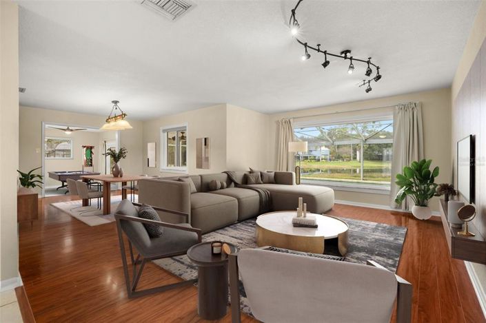 Image No.9-4 Bed House for sale