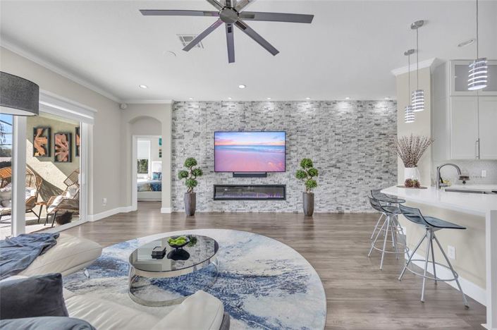 Image No.15-3 Bed House for sale