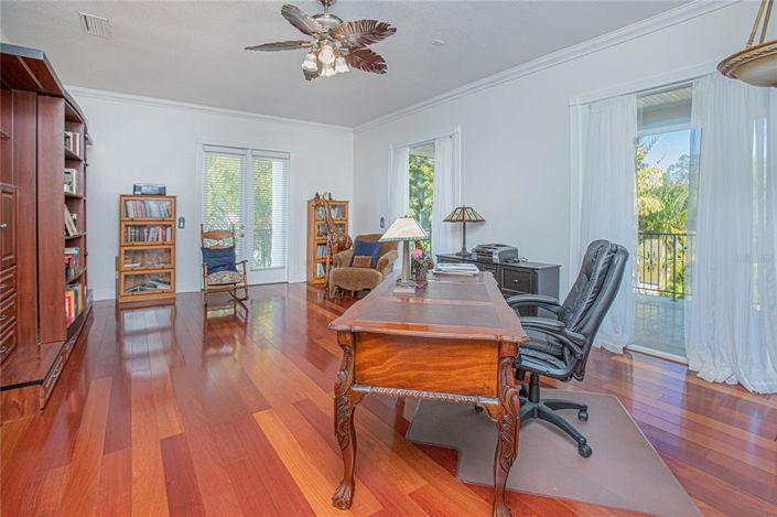 Image No.21-5 Bed House for sale