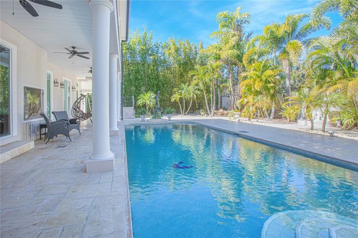 Image No.48-5 Bed House for sale