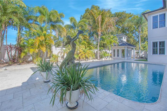 Image No.50-5 Bed House for sale