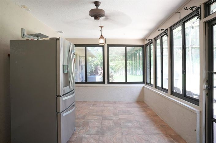 Image No.25-4 Bed House for sale