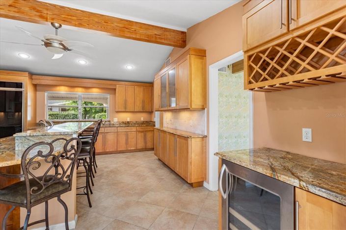 Image No.15-5 Bed House for sale