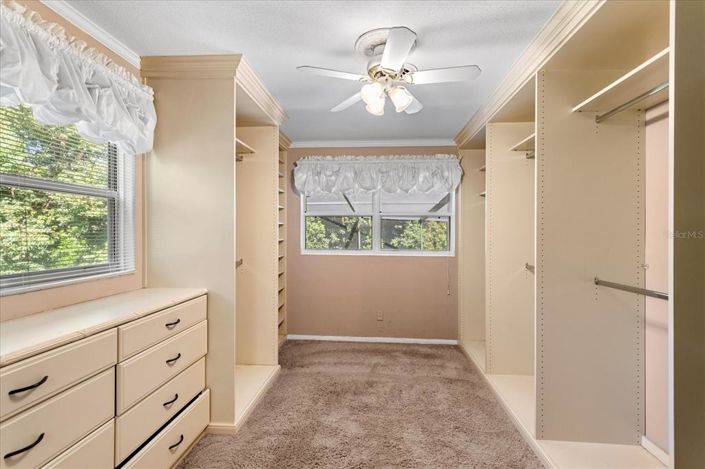 Image No.26-5 Bed House for sale