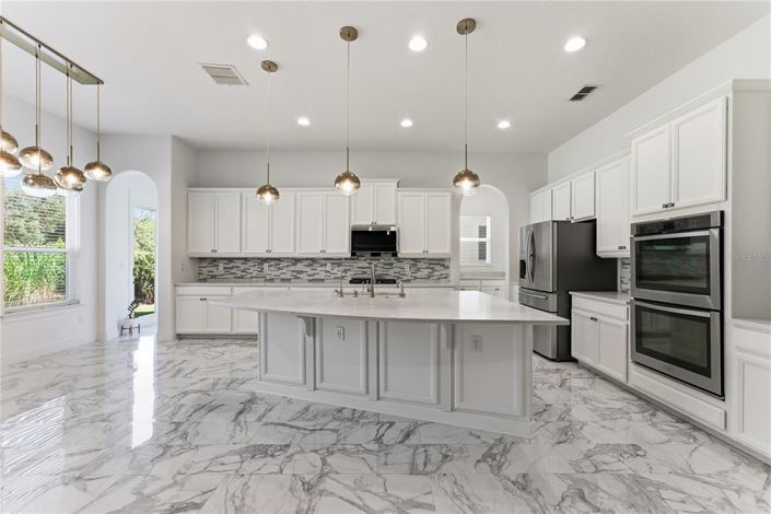 Image No.4-4 Bed House for sale