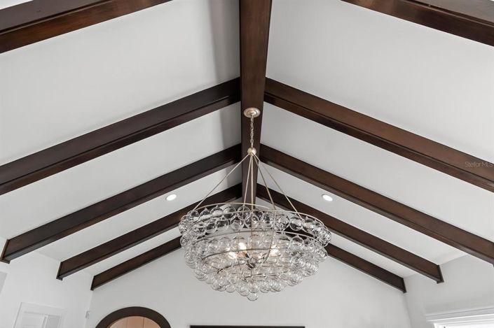 Image No.10-3 Bed House for sale