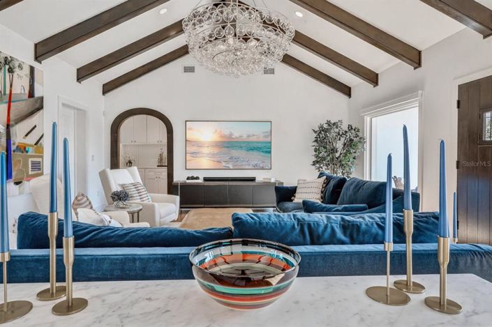 Image No.11-3 Bed House for sale