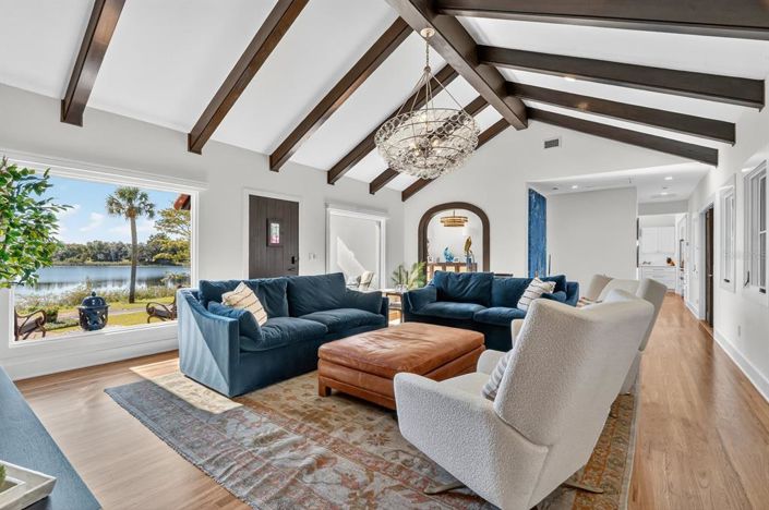 Image No.13-3 Bed House for sale