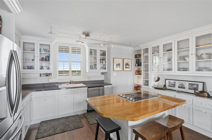 Image No.10-2 Bed Apartment for sale