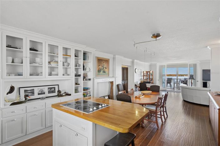 Image No.12-2 Bed Apartment for sale