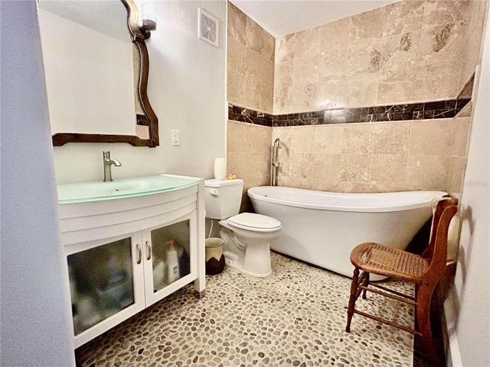 Image No.25-2 Bed Apartment for sale