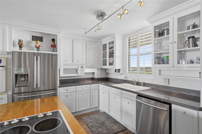 Image No.9-2 Bed Apartment for sale