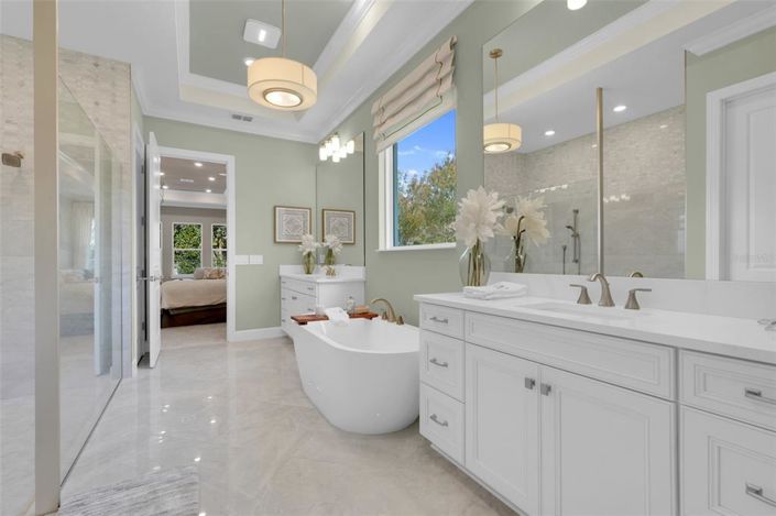 Image No.26-4 Bed House for sale