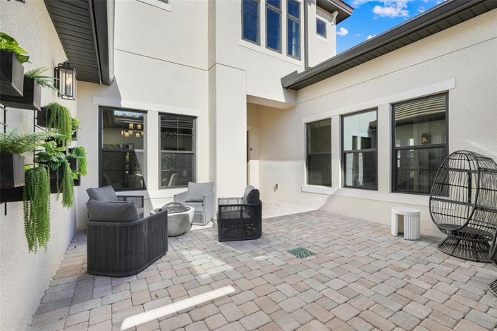 Image No.6-4 Bed House for sale