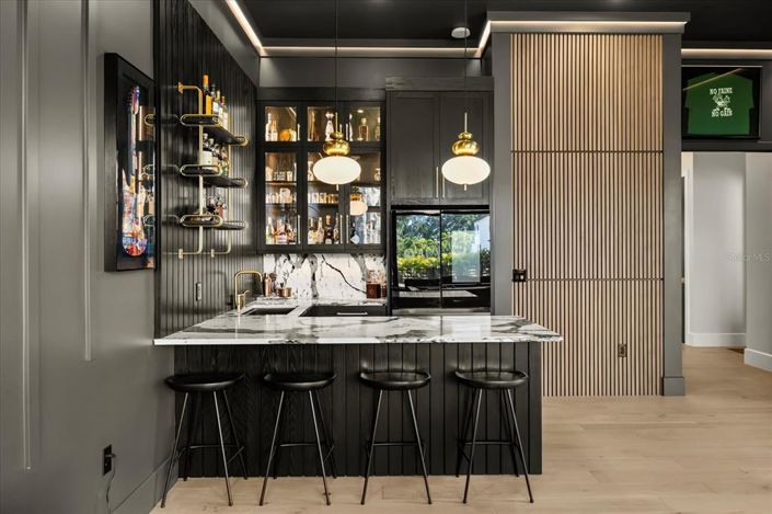 Image No.28-5 Bed House for sale