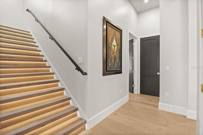 Image No.31-5 Bed House for sale