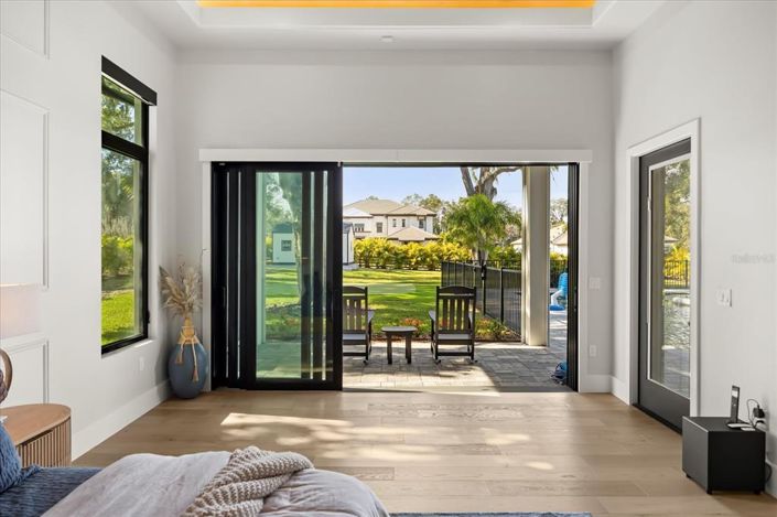 Image No.46-5 Bed House for sale