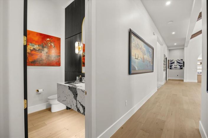 Image No.59-5 Bed House for sale