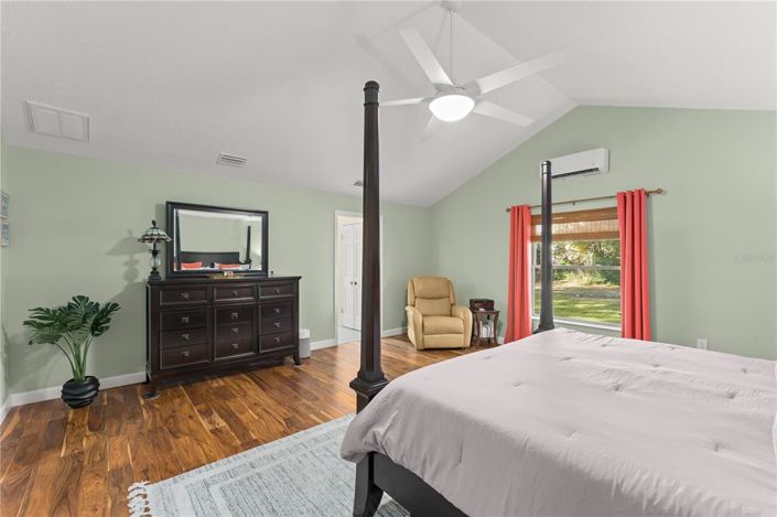 Image No.27-4 Bed House for sale