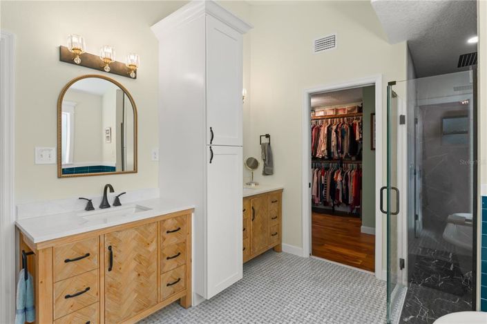 Image No.33-4 Bed House for sale