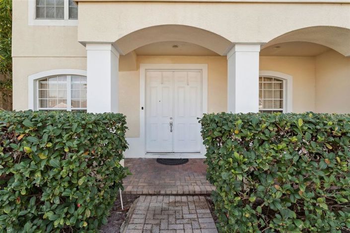 Image No.3-6 Bed House for sale