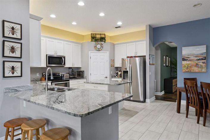 Image No.13-4 Bed House for sale