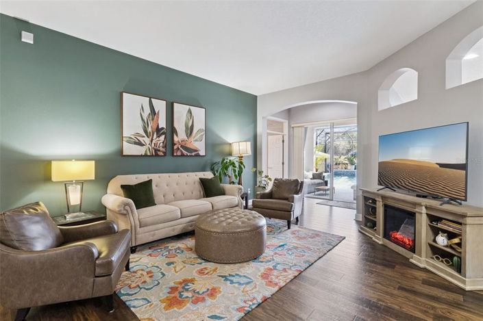 Image No.4-4 Bed House for sale