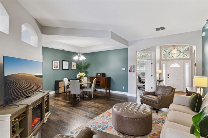 Image No.6-4 Bed House for sale