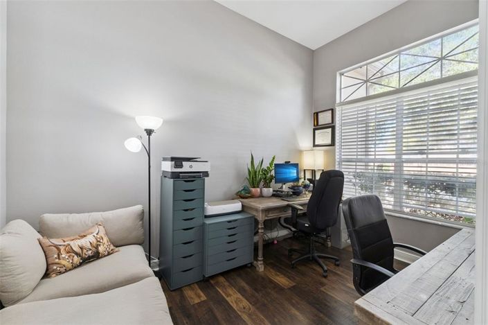 Image No.9-4 Bed House for sale