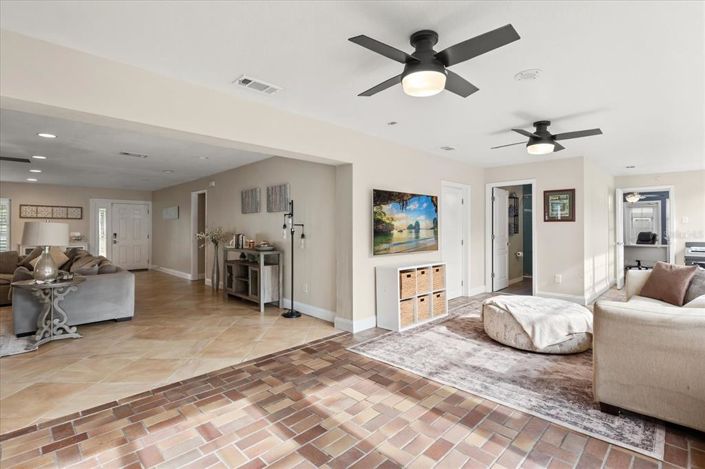 Image No.13-Maison de 4 chambres à vendre à Saint John