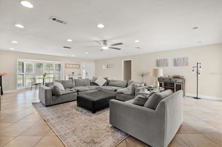 Image No.5-Maison de 4 chambres à vendre à Saint John