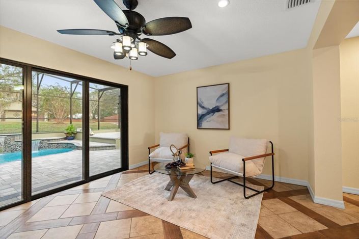 Image No.17-3 Bed House for sale