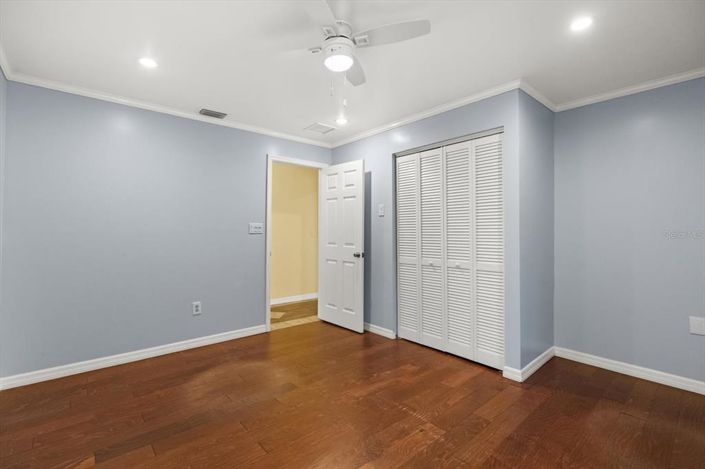 Image No.25-3 Bed House for sale