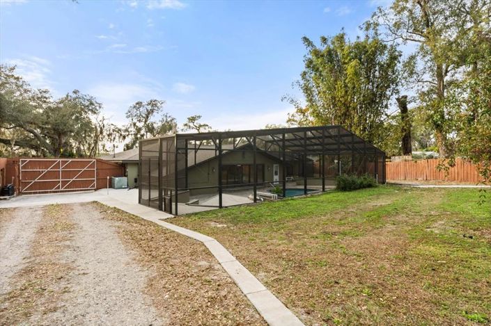 Image No.42-3 Bed House for sale