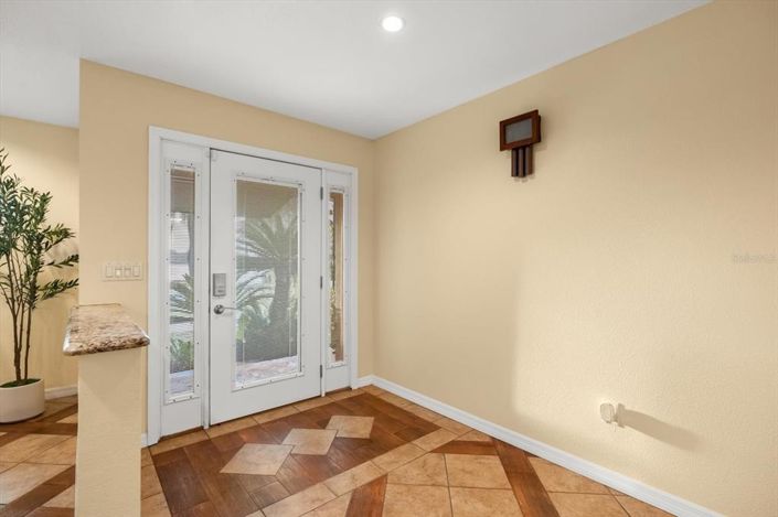 Image No.8-3 Bed House for sale