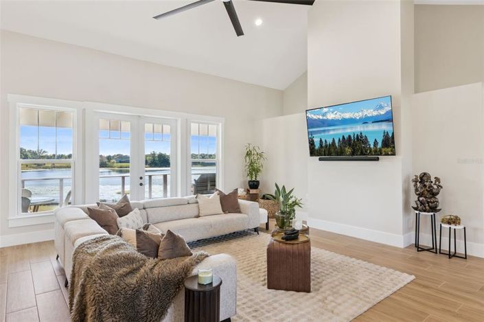 Image No.12-5 Bed House for sale