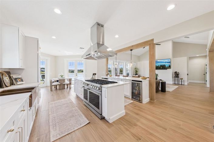 Image No.16-5 Bed House for sale