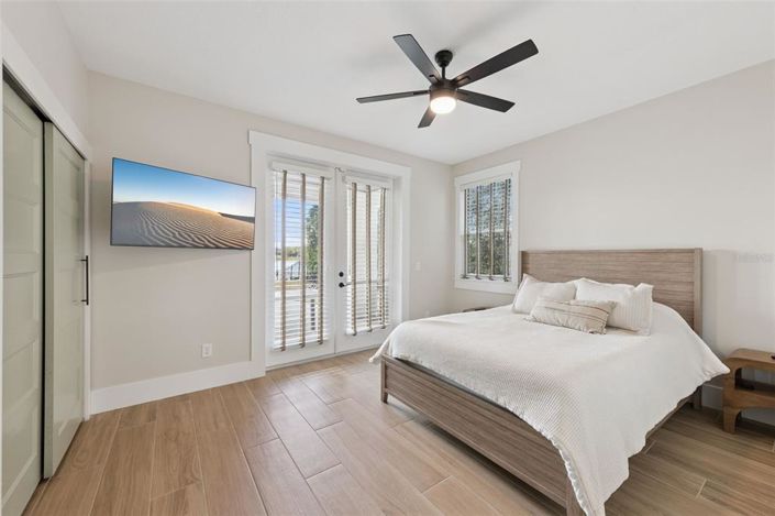 Image No.40-5 Bed House for sale