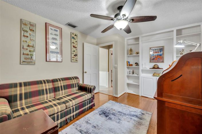 Image No.23-3 Bed House for sale