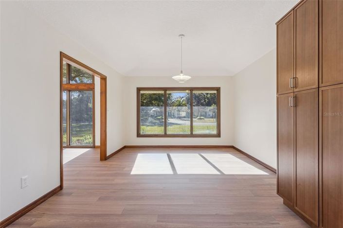 Image No.13-4 Bed House for sale