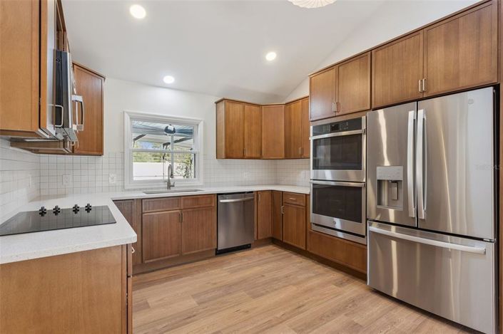 Image No.16-4 Bed House for sale