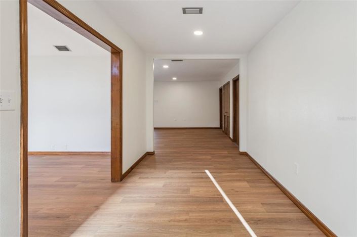 Image No.18-4 Bed House for sale