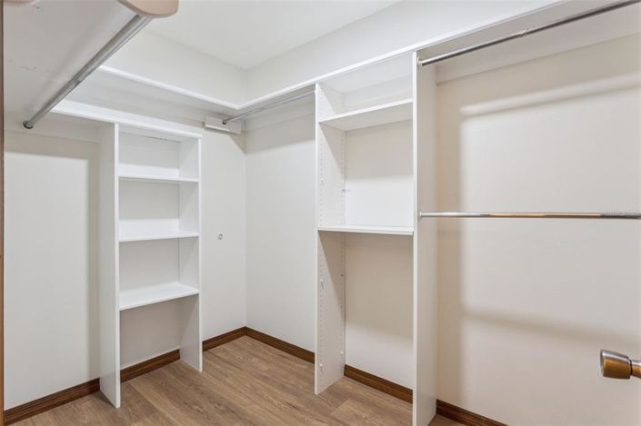 Image No.36-4 Bed House for sale