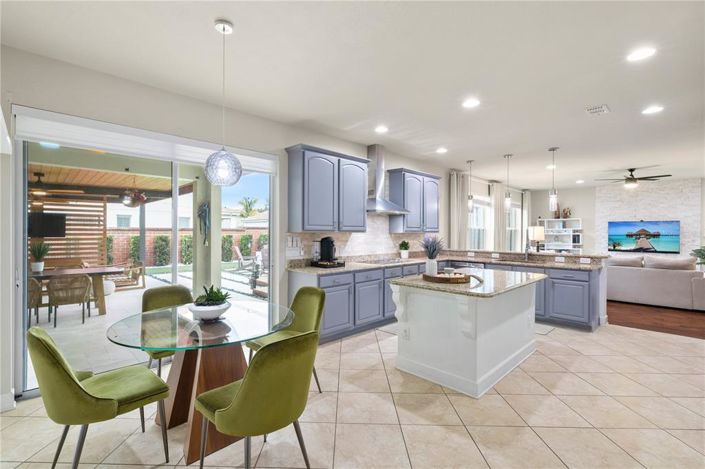 Image No.25-4 Bed House for sale