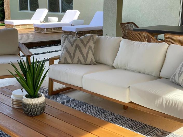 Image No.60-4 Bed House for sale