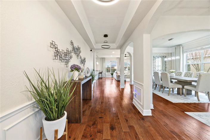 Image No.8-4 Bed House for sale