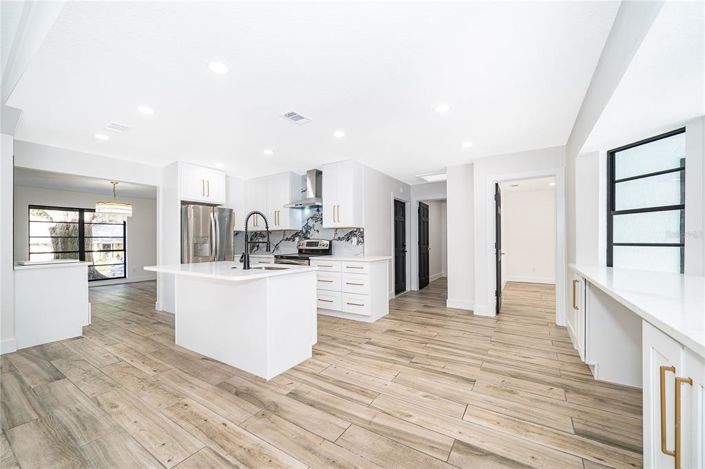 Image No.11-4 Bed House for sale