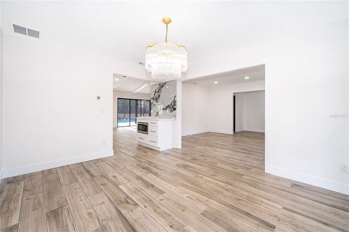 Image No.23-4 Bed House for sale