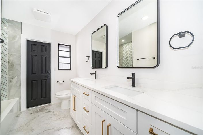 Image No.26-4 Bed House for sale