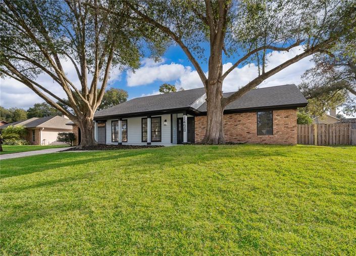 Image No.3-4 Bed House for sale